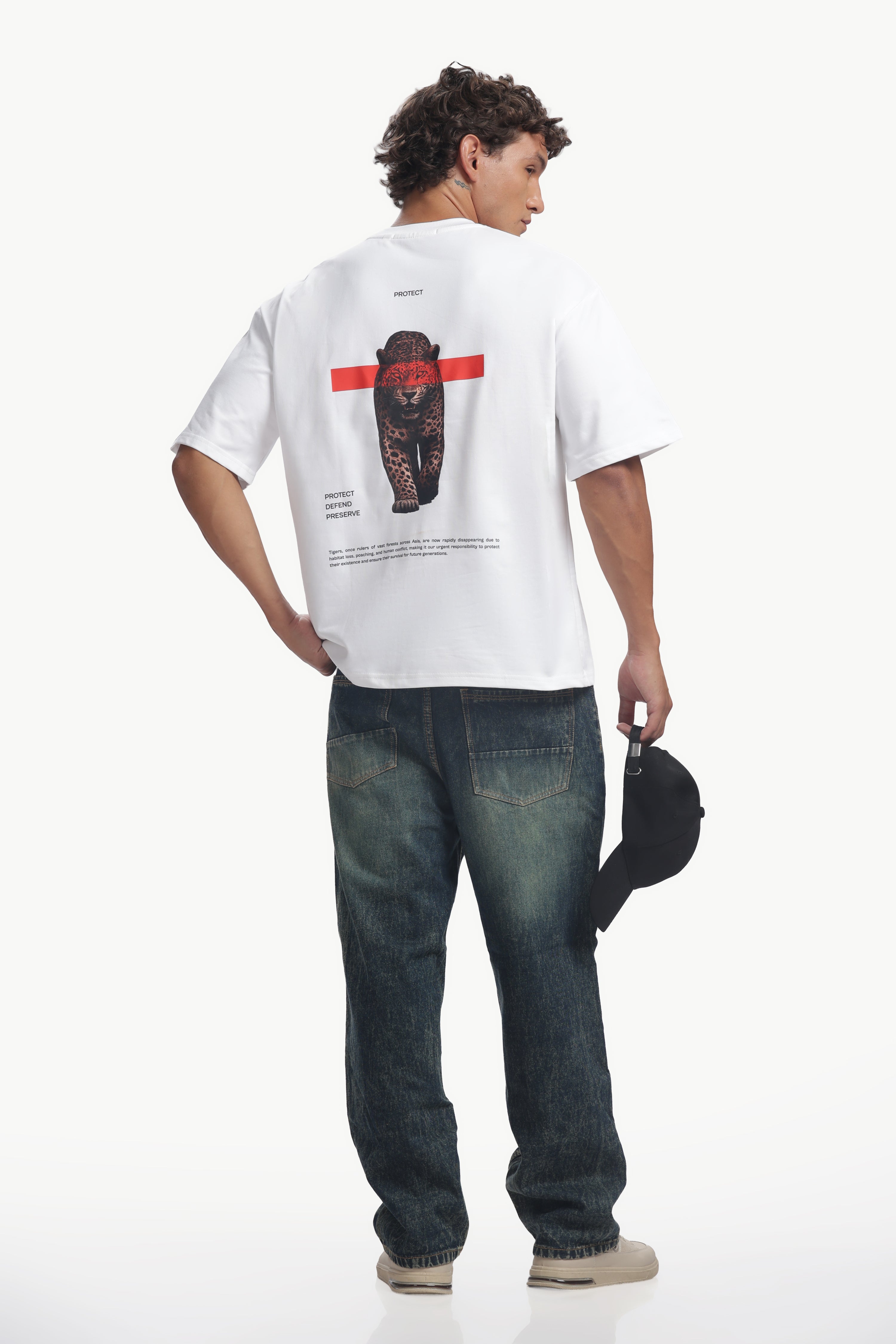 Leopard Graphic Printed T-Shirt