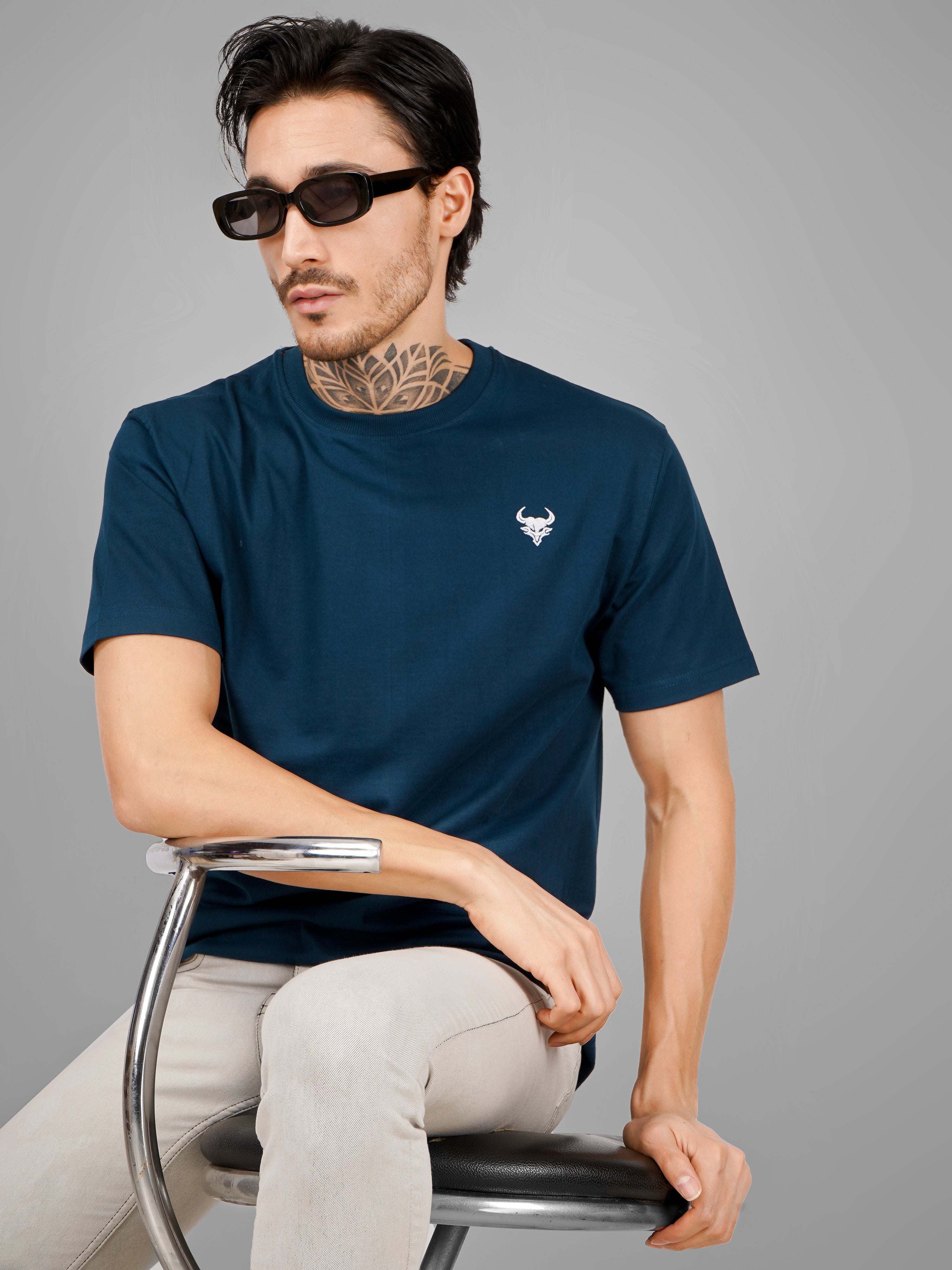 Embroidered D'CAVROS logo T Shirt UNISEX