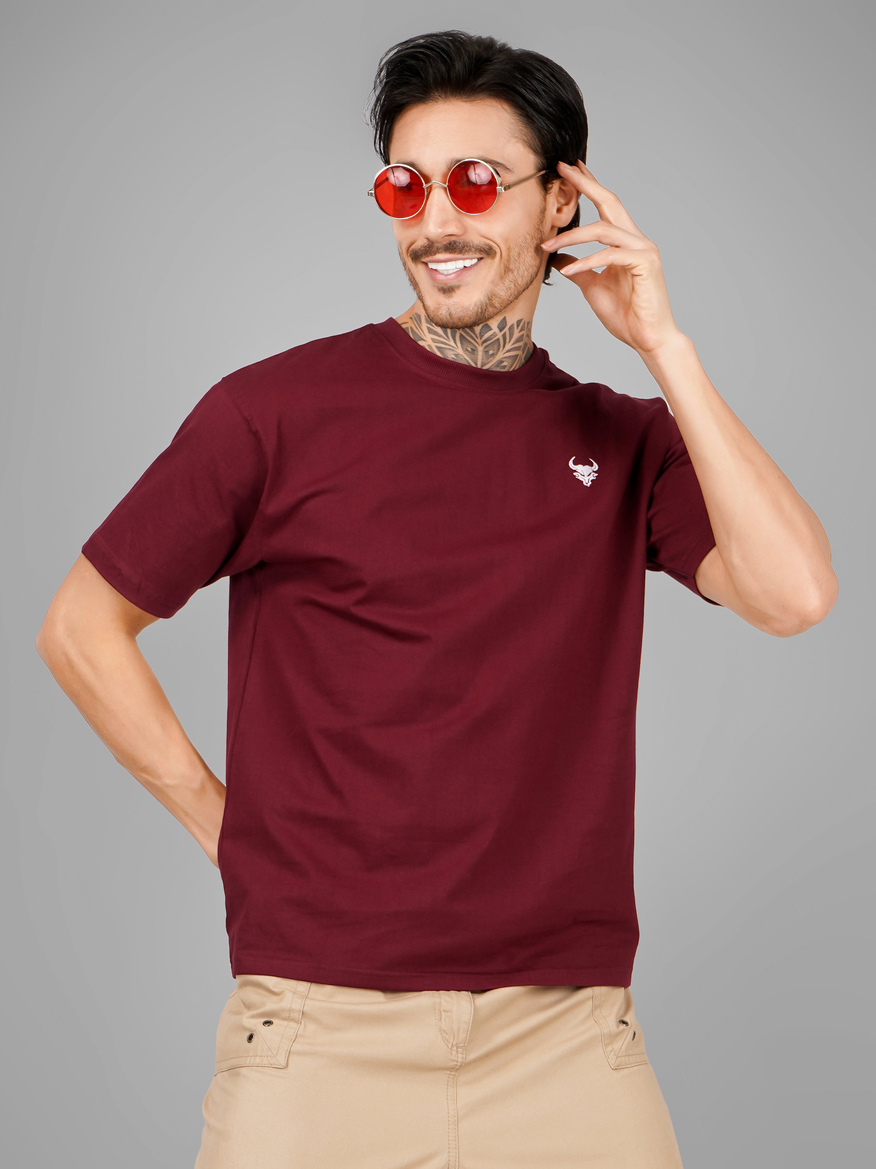 Embroidered D'CAVROS logo T Shirt UNISEX