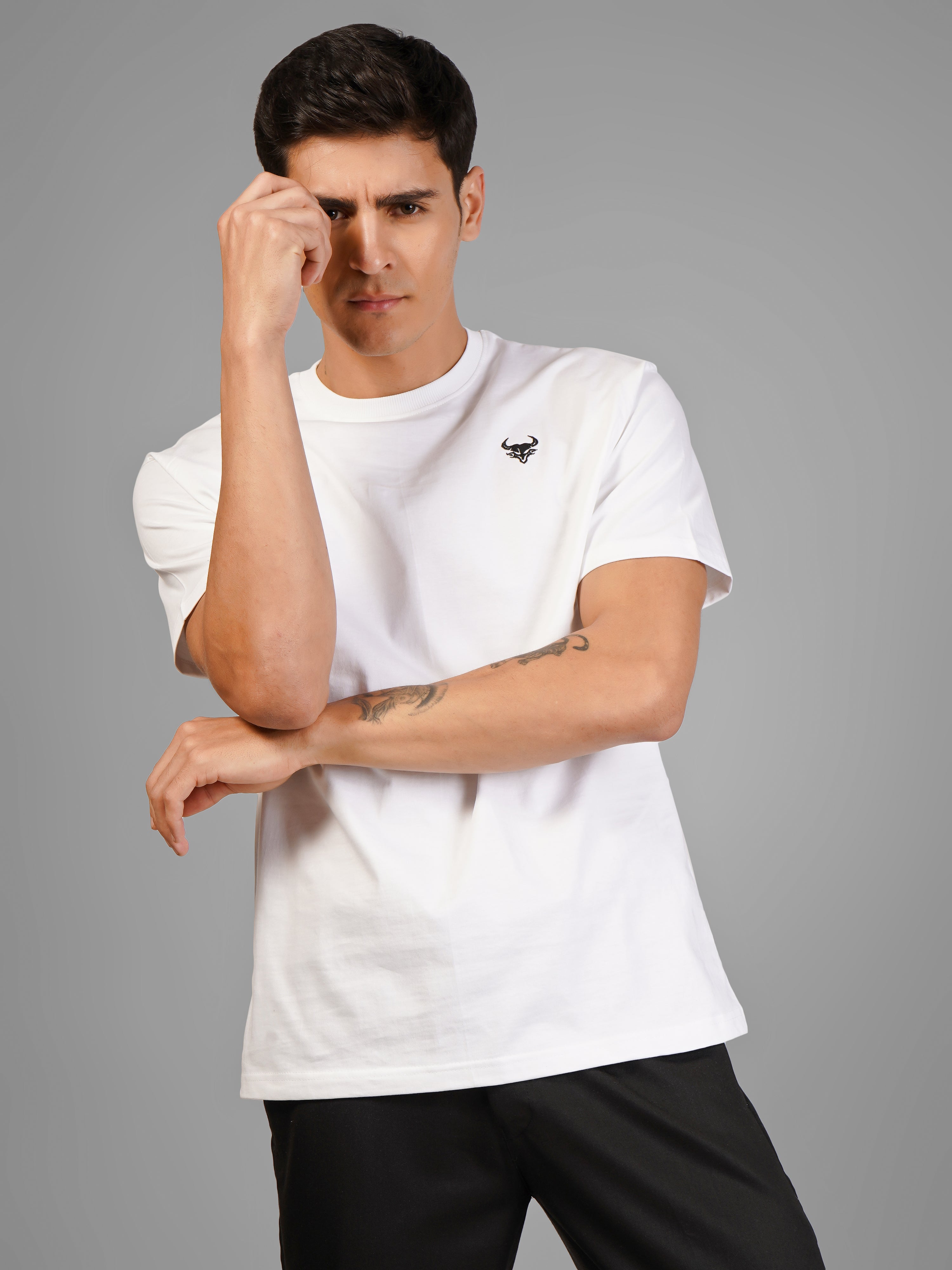 Embroidered D'CAVROS logo T Shirt UNISEX