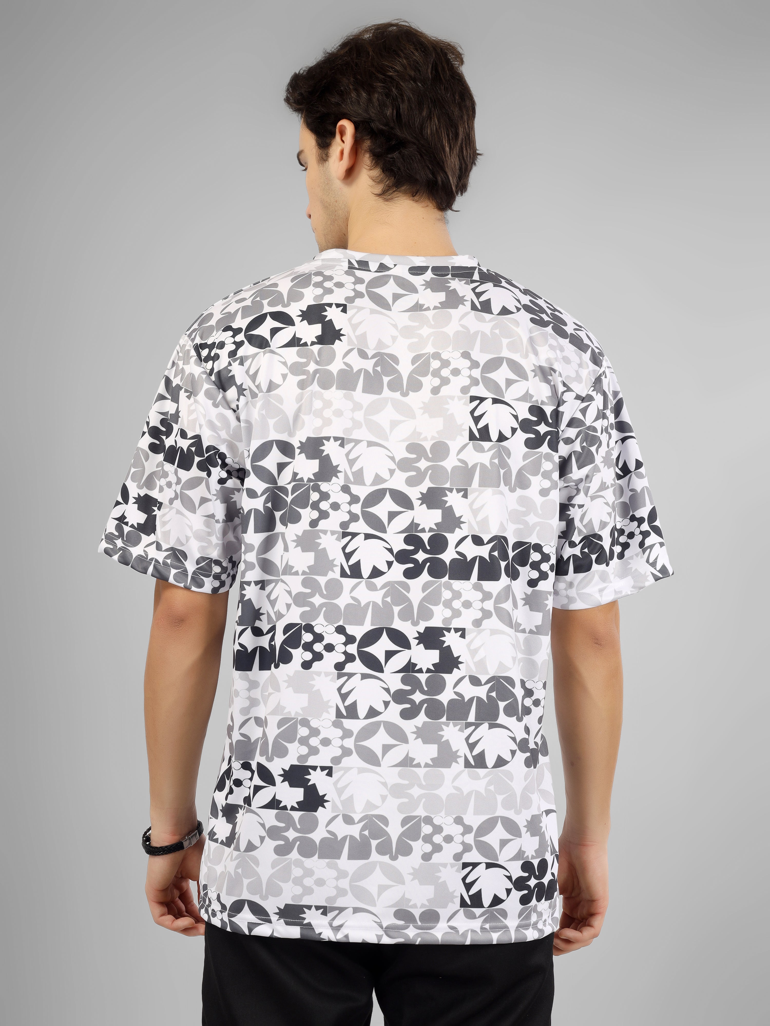 CLASSIC BRAND LOVE Printed Men's Tee