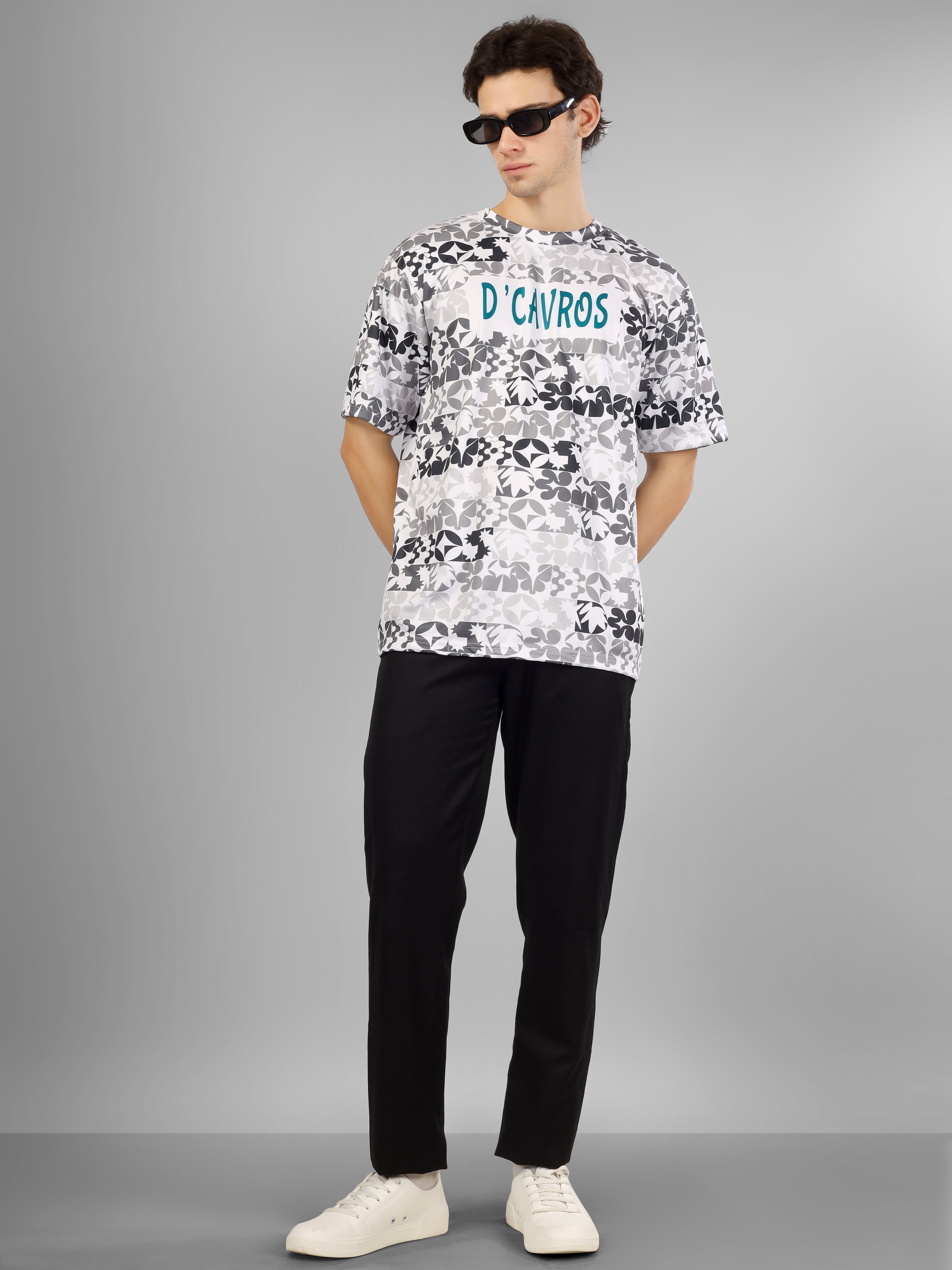 CLASSIC BRAND LOVE Printed Men's Tee