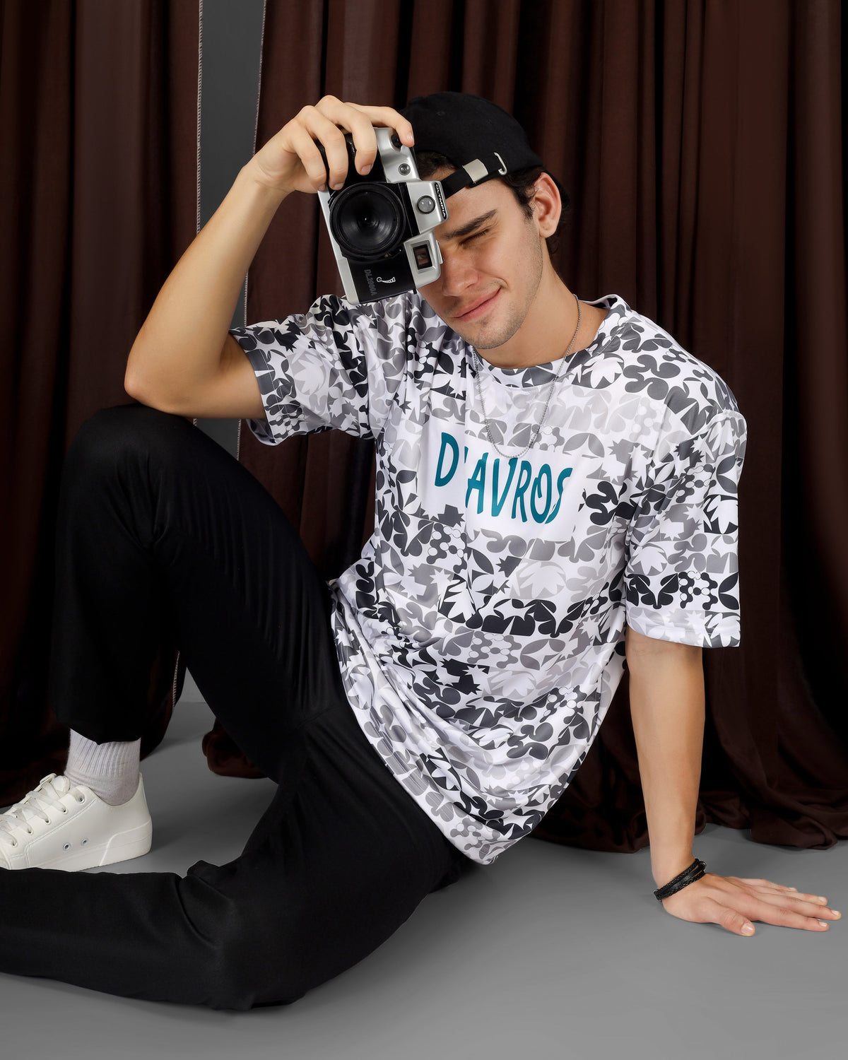 Comparison between a cotton T-shirt and a polyester T-shirt for everyday wear.